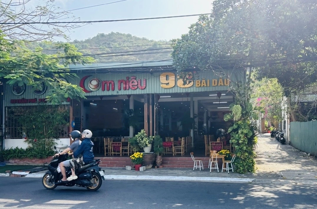 dung xeng danh du khach vi mau thuan do xe co the doi mat muc an 7 nam tu hinh anh 1