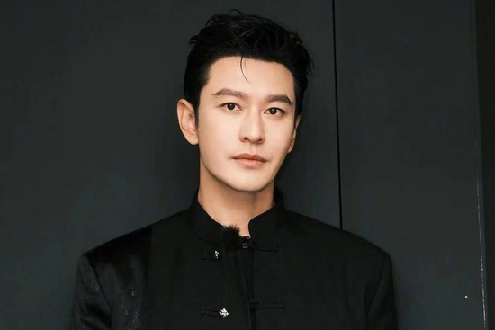 Huỳnh Hiểu Minh bất ngờ lên tiếng về tin thua bạc 145 triệu USD