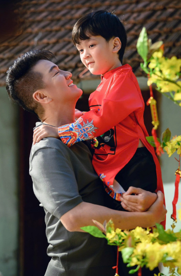 Mở quán cà phê, Đàm Vĩnh Hưng xin lỗi vì gây ảnh hưởng đến người dân xung quanh - Ảnh 2