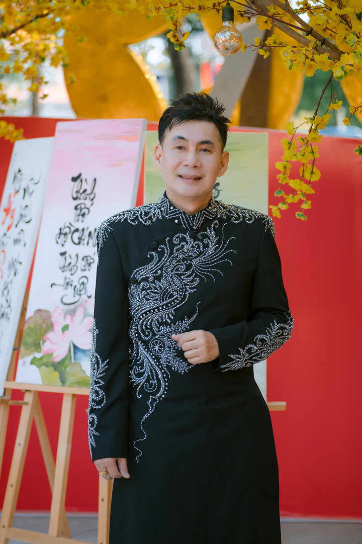 Đoan Trường đang sống