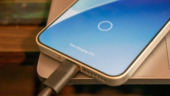 Top 5 điện thoại sạc nhanh nhất năm 2026