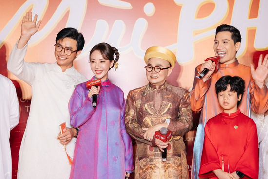 Thu Trang lên tiếng về tin đồn mâu thuẫn với đoàn phim 'Mùi phở'