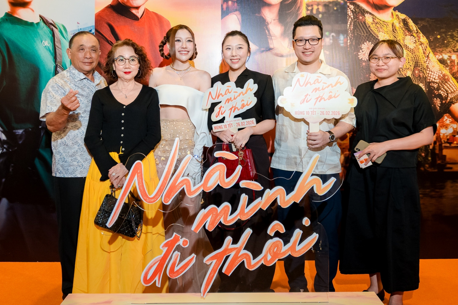 nha minh di thoi 1.jpg