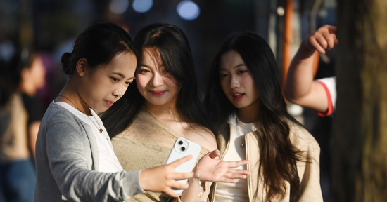 Dự báo thời tiết 27/2/2026: Miền Bắc bắt đầu gia tăng nắng, Nam Bộ còn mưa trái mùa