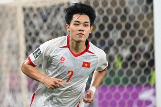 Nóng: Tiền đạo Nguyễn Đình Bắc bị phạt và cấm thi đấu