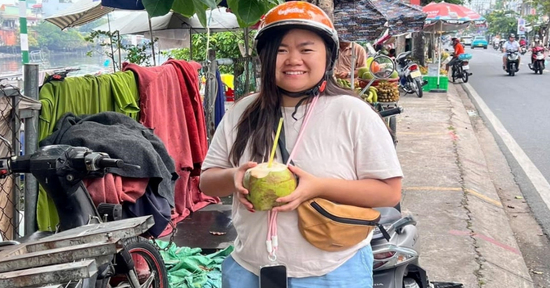 Bị bỏ rơi từ lúc lọt lòng, cô gái Pháp tha thiết tìm lại bố mẹ ruột Việt Nam