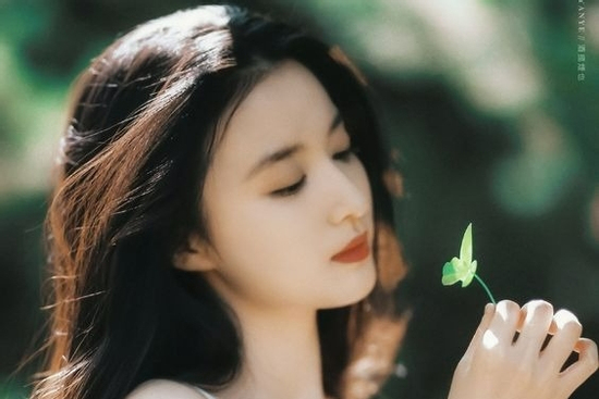 Đúng 20h hôm nay, ngày 28/2/2026, 3 con giáp nghênh Tài đón Lộc, giàu sang chạm đỉnh