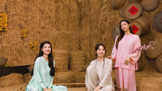 Nghệ sĩ Việt diện pháp phục, thanh thuần trong những ngày đầu Xuân