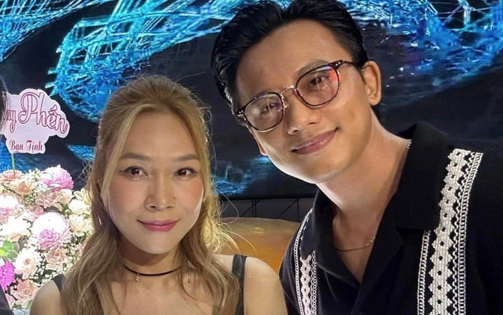 Khi Được Hỏi Về Mối Quan Hệ Với Mai Tài Phến, Mỹ Tâm Cho Biết Hai Người Đối Xử Tốt Với Nhau. Cô Chuyển Sang Gọi Là ''Anh'' Còn Nam Diễn Viên Vẫn Giữ Cách Gọi ''Cô Út''.