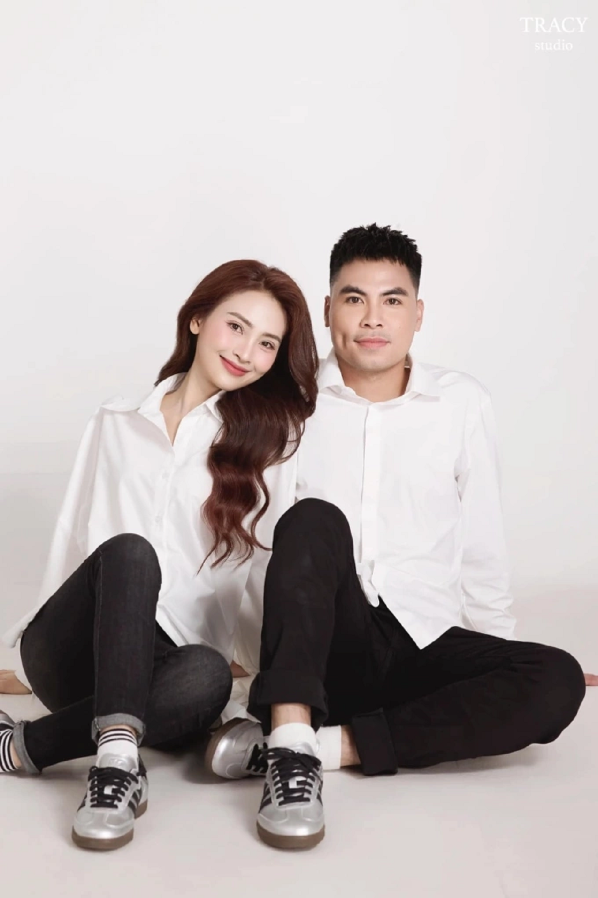 Cầu thủ Đức Huy và bạn gái sắp về chung một nhà, nhan sắc