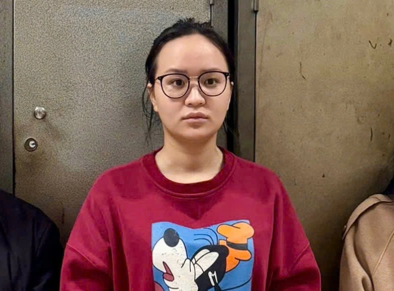 Danh tính Á khôi sắc đẹp bị tạm giữ vì môi giới mua, bán dâm - Ảnh 1