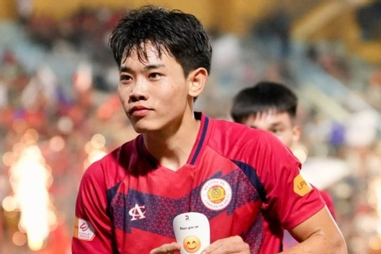 HLV Brazil tiết lộ tin không vui về Đình Bắc sau chiến thắng của CAHN