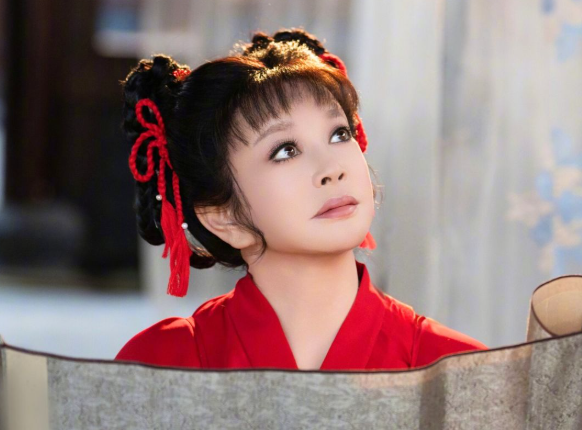 Lưu Diệc Phi Suýt Mất Vai Tiểu Long Nữ Vì Lưu Hiểu Khánh Vì Lý Do Này Lưu Diệc Phi Suýt Mất Vai Tiểu Long Nữ Vì Lưu Hiểu Khánh Vì Lý Do Này - Ảnh 2