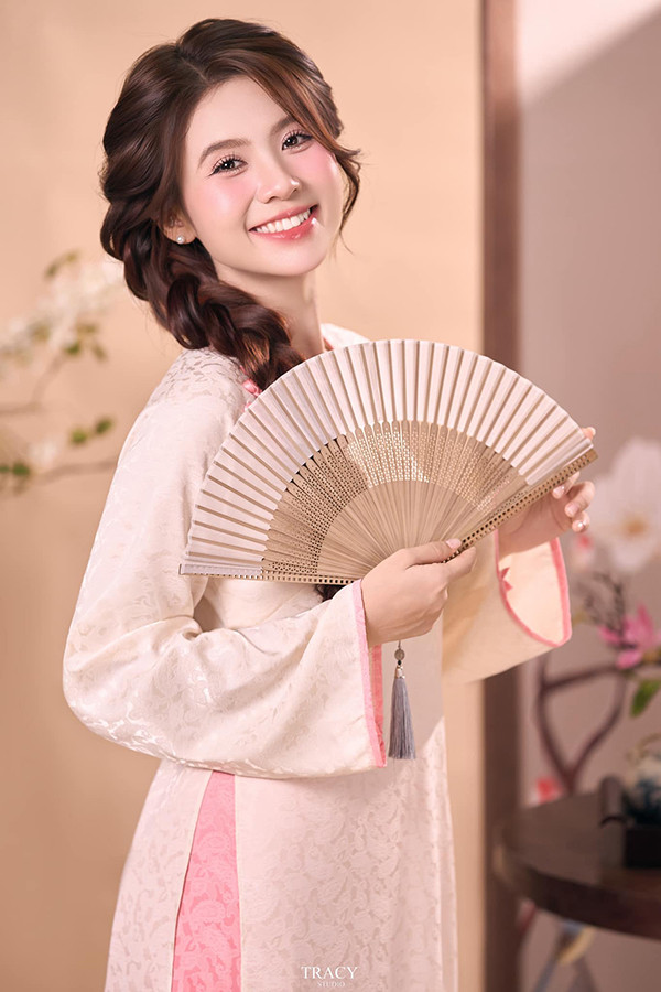 Vẻ đẹp thuần khiết của Chang Mây 'Gia đình trái dấu' - Ảnh 3.