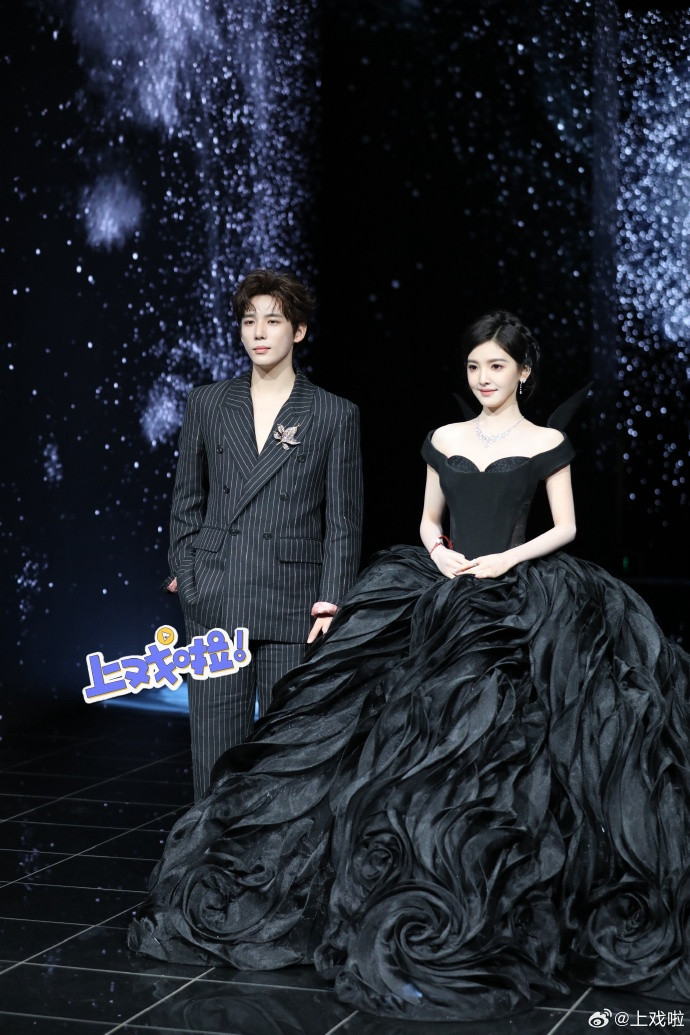 00738nhaly1i9zpi8mcufj323v35skjm