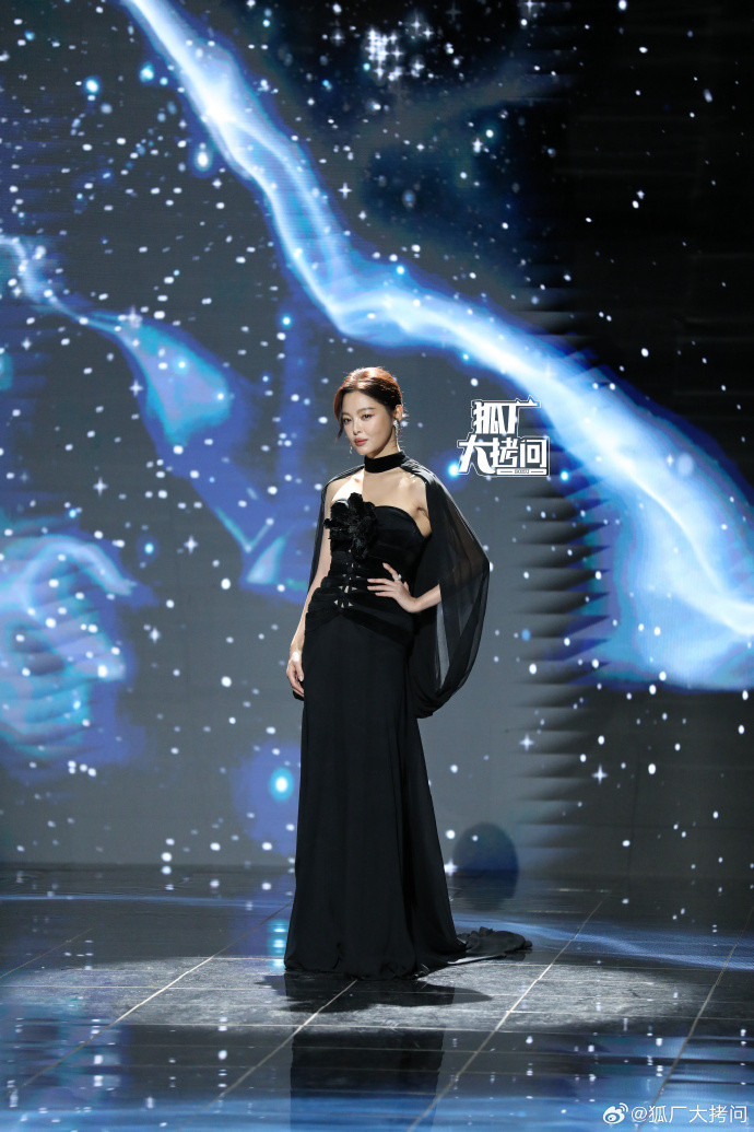 0077ahqlly1i9ztccsq1tj323v35sb2b