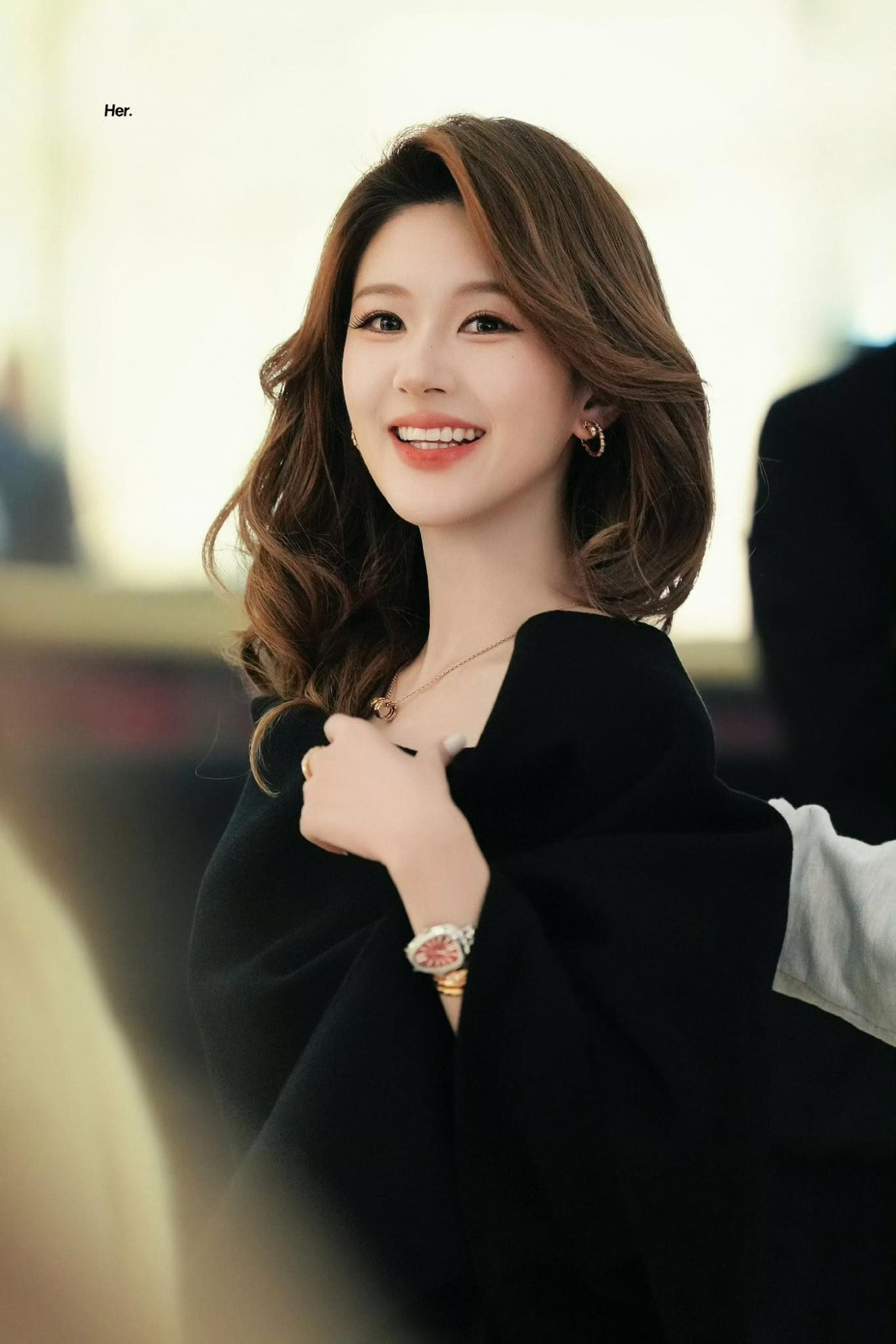 Triệu Lộ Tư trở thành tâm điểm chú ý khi tham dự sự kiện - Ảnh 1