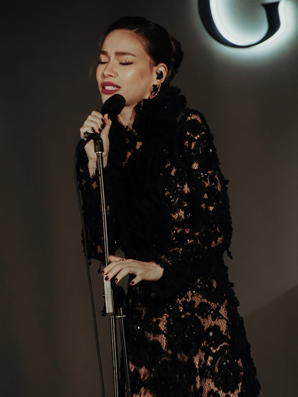 Cận cảnh Hồ Ngọc Hà 'độ' body đón Tết Bính Ngọ với lịch trình tập luyện và ăn uống  - Ảnh 9.