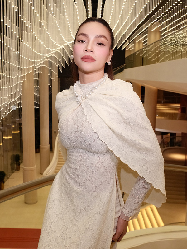 Cận cảnh Hồ Ngọc Hà 'độ' body đón Tết Bính Ngọ với lịch trình tập luyện và ăn uống  - Ảnh 7.