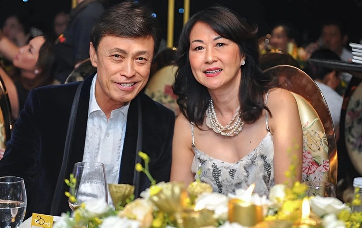 Nam Danh Ca Vừa Ly Hôn Ở Tuổi U80: Đi Hát Từ 4 Tuổi, Từng Điều Trị Ung Thư Nam Danh Ca Vừa Ly Hôn Ở Tuổi U80: Đi Hát Từ 4 Tuổi, Từng Điều Trị Ung Thư - Ảnh 2.