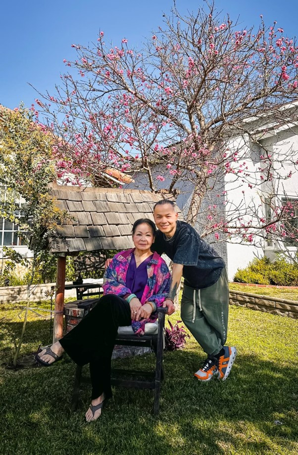 Nữ danh ca nổi tiếng sau cơn đột quỵ, cuộc sống bị