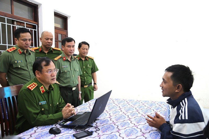 Quá khứ bất hảo 2.JPG