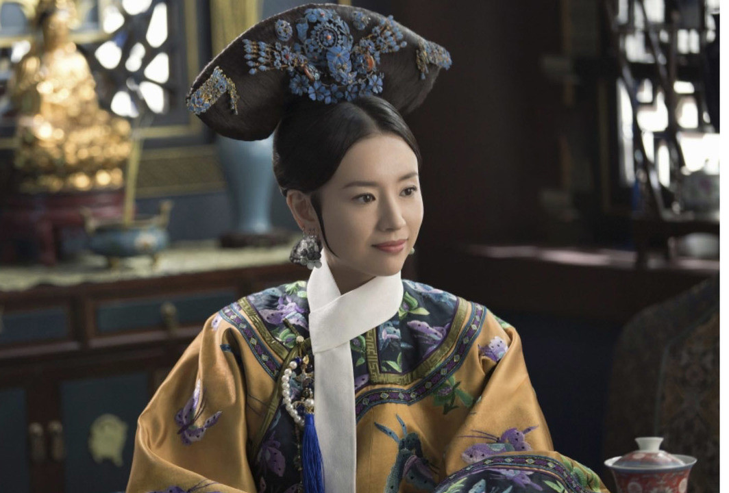 Bị quay lưng vì ồn ào ly hôn, nàng