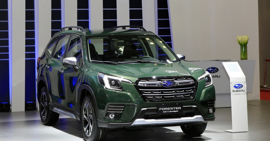 Tồn nhiều xe gầm cao đời cũ, hãng giảm giá 'mạnh tay' dịp giáp Tết