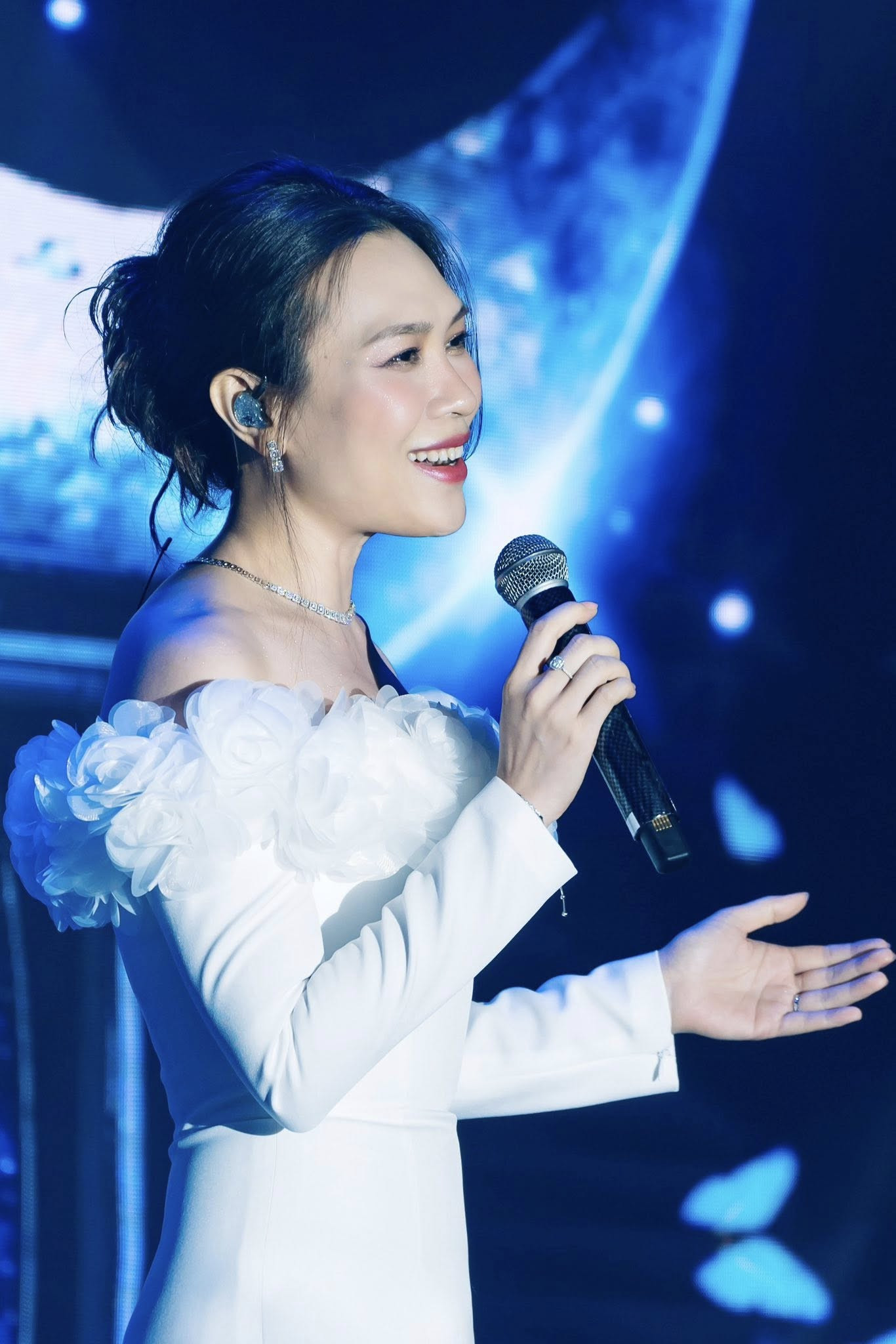 Mỹ Tâm càng ngày càng trẻ nhờ kết thân 1 kiểu ăn, chăm uống 1 loại nước giải nhiệt, giàu collagen của người Việt- Ảnh 5.