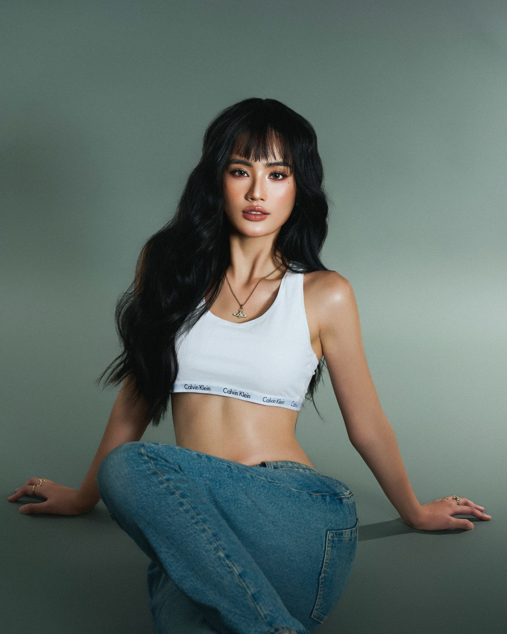 Ý Nhi sexy trước khi kết thúc nhiệm kỳ Hoa hậu: Sự lột xác ngoạn mục - Ảnh 3.