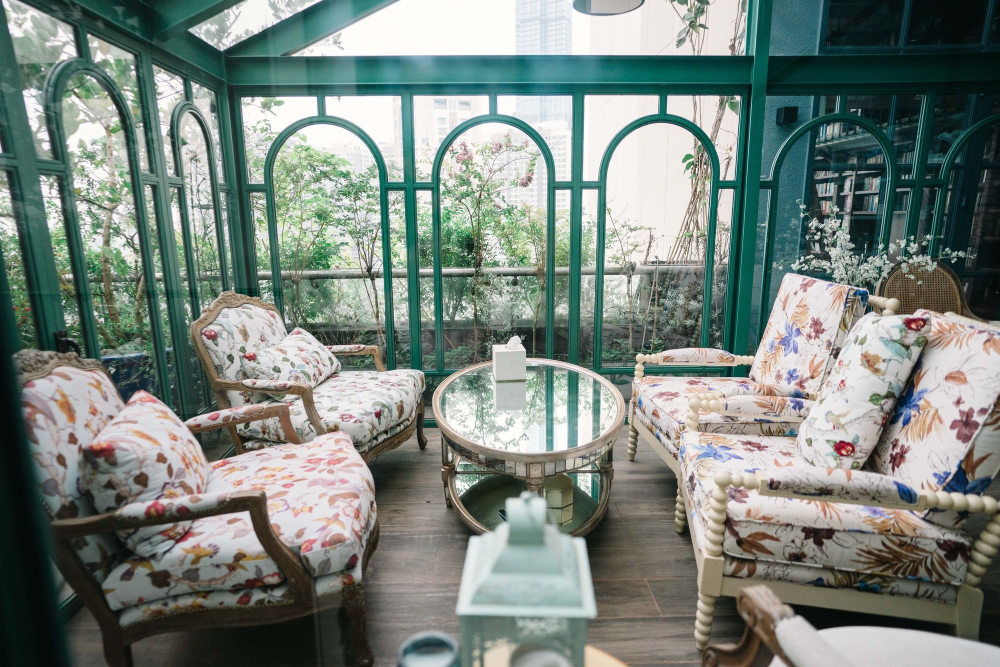 Điểm 'khác thường' trong penhouse lộng lẫy đón Tết sớm của 'nữ hoàng livestream' khiến nhiều người thán phục khi biết lý do- Ảnh 49.