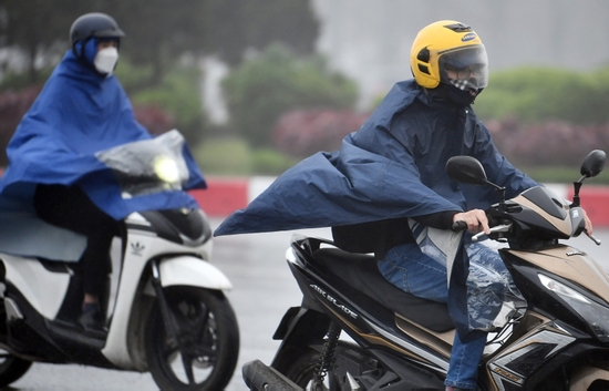 Không khí lạnh mạnh tràn về, miền Bắc mưa rét cả ngày, bao giờ chấm dứt?