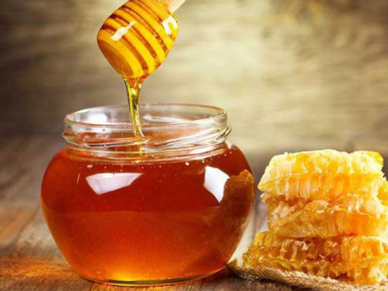 Thăng hạng sức khỏe và nhan sắc chỉ với một vị mật ngọt lành sẵn có tại Việt Nam