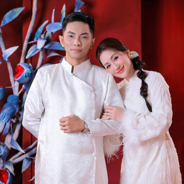 Thì ra Phan Hiển nịnh Khánh Thi còn đỉnh hơn cả khiêu vũ thế này!