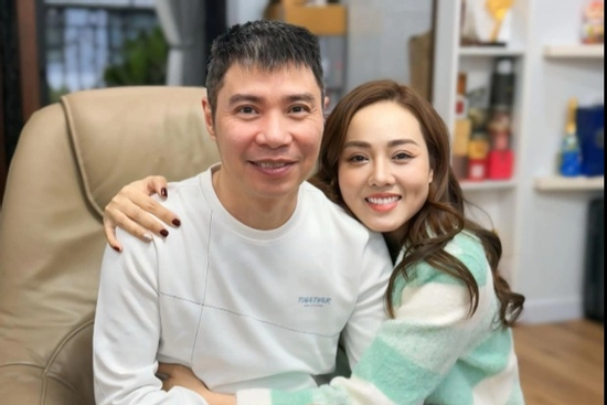 Vợ kém 15 tuổi của NSND Công Lý đăng ký hiến tạng