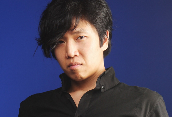 Bắt khẩn cấp nam ca sĩ 55 tuổi