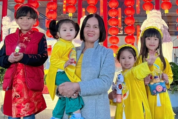 Mẹ ruột ít người biết của 'búp bê' Thanh Thảo: Tri kỷ dõi theo những cuộc tình của con gái - Ảnh 8.