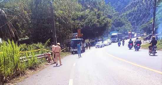 Phát hiện thi thể nam sinh viên cùng xe máy dưới vực sâu ở Lâm Đồng