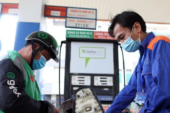 Xăng dầu tăng giá: 6 cách chạy xe giúp tiết kiệm tới 20% nhiên liệu nhiều tài xế chưa biết