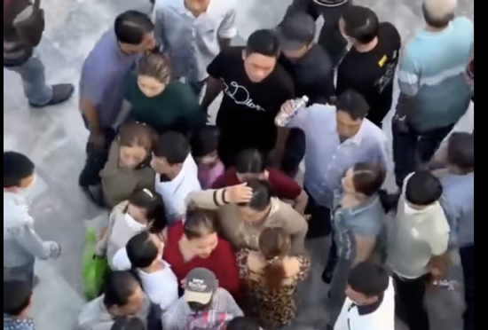 Bắt giữ đối tượng trong nhóm giật dây chuyền tại Liên Hoa Bảo Tháp ở Cần Thơ