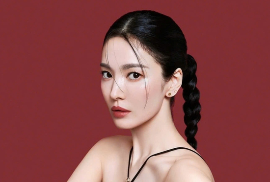 'Chiếc cằm quý tộc' là gì mà netizen Hàn tranh cãi dữ dội: Loạt mỹ nhân đình đám được gọi tên