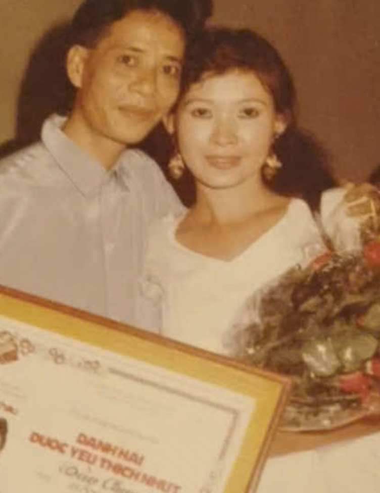 Nghệ sĩ cải lương là vợ cũ một danh hài, U70 sống ở chùa vì bệnh tật, không nhà, không con - Ảnh 2.