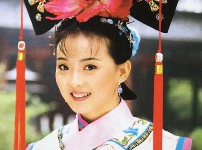 Nhan sắc không thể tin ở tuổi U60 của