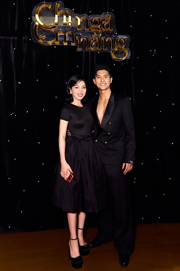 Tình yêu của Lệ Quyên - Lâm Bảo Châu: Thoải mái nắm tay nhau nhẹ nhàng qua ngày tháng - Ảnh 7.