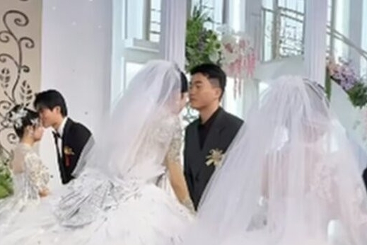 Anh em sinh ba cưới cùng ngày gây sốt mạng xã hội