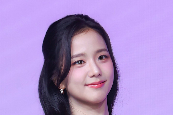 Jisoo (BLACKPINK) tiến thẳng tới Cannes: Nhận đặc quyền 'vô tiền khoáng hậu' trên thảm hồng