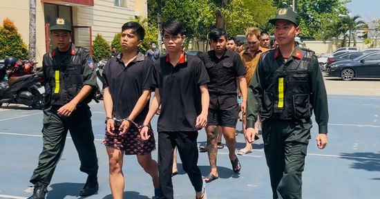 Từ chiếc ô tô nghi vấn, khám phá đường dây ma túy quy mô lớn