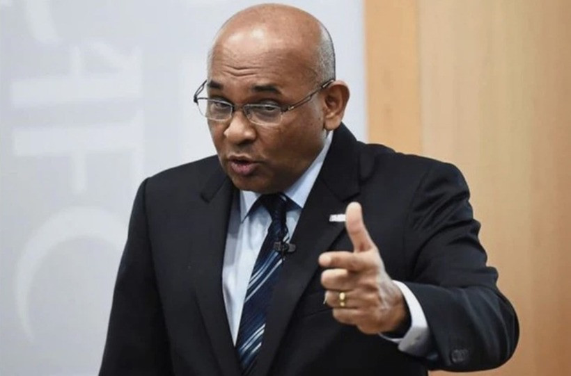 Tổng thư ký Windsor John chịu nhiều sức ép vì là người Malaysia. Ảnh: AFC.