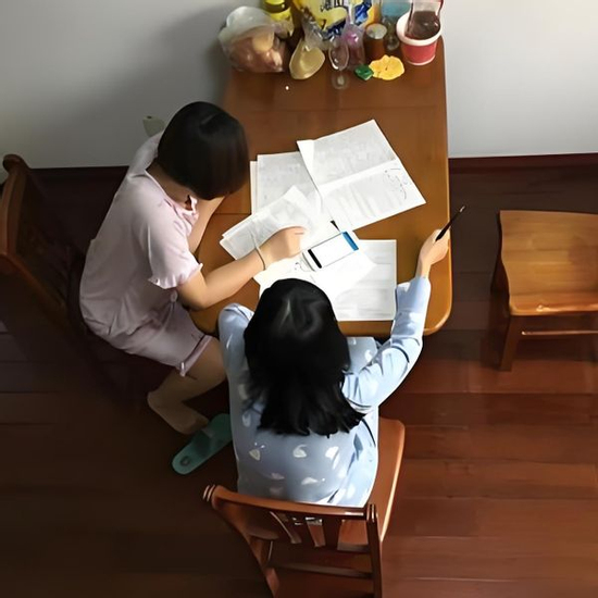 Bài đăng tuyển gia sư thứ 8 cho nữ sinh tại TP.HCM vì 7 người trước đã 'bỏ chạy' đang HOT nhất Facebook