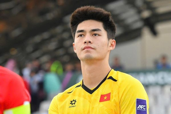 Chuyện gì đang xảy ra với thủ môn Trung Kiên?